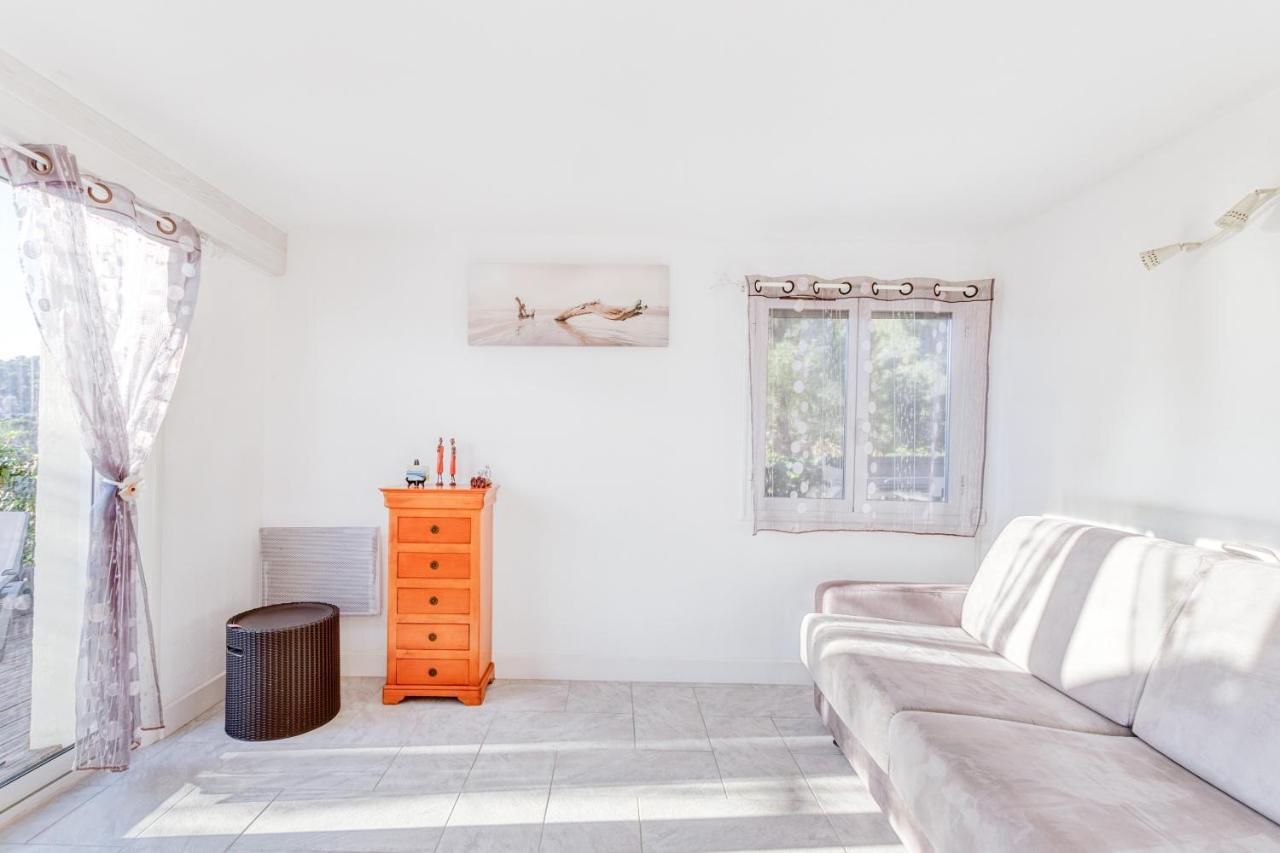 Appartement Beau T3 Au Mont Des Oiseaux à Hyères Extérieur photo